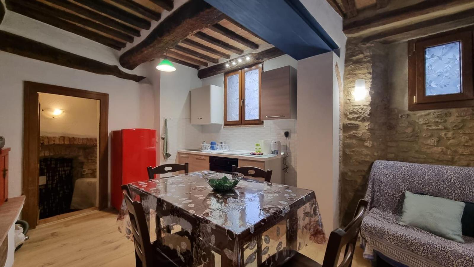 Casa Laura: Toscana Per Sempre! Villa Cinigiano Luaran gambar